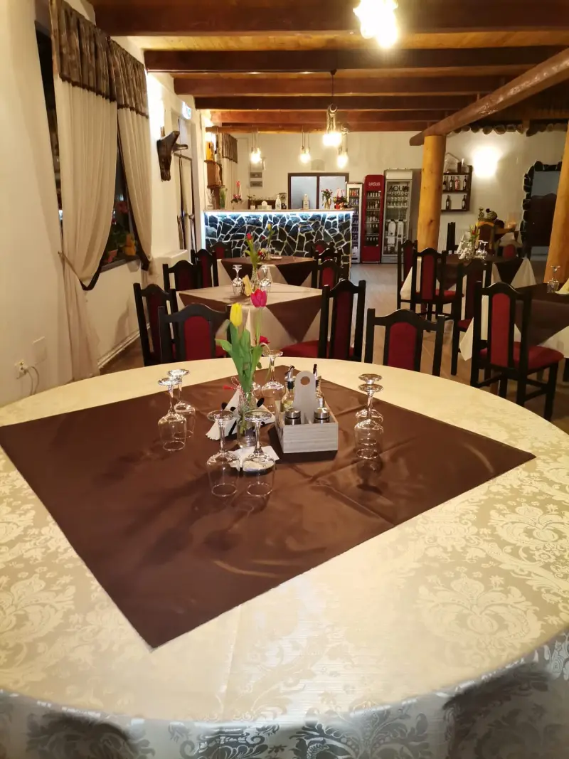 Restaurant nuntă Neamț – Restaurant Porumbelul
